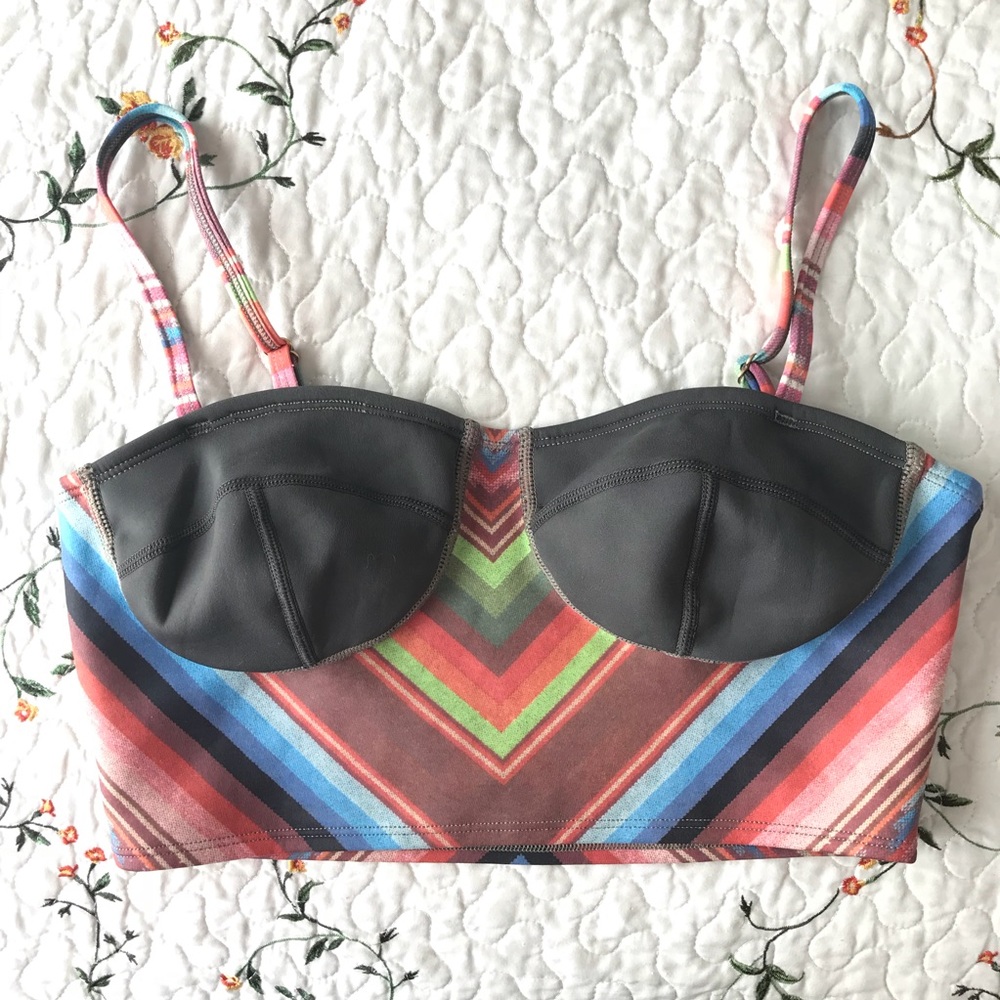 Billabong surf capsule top